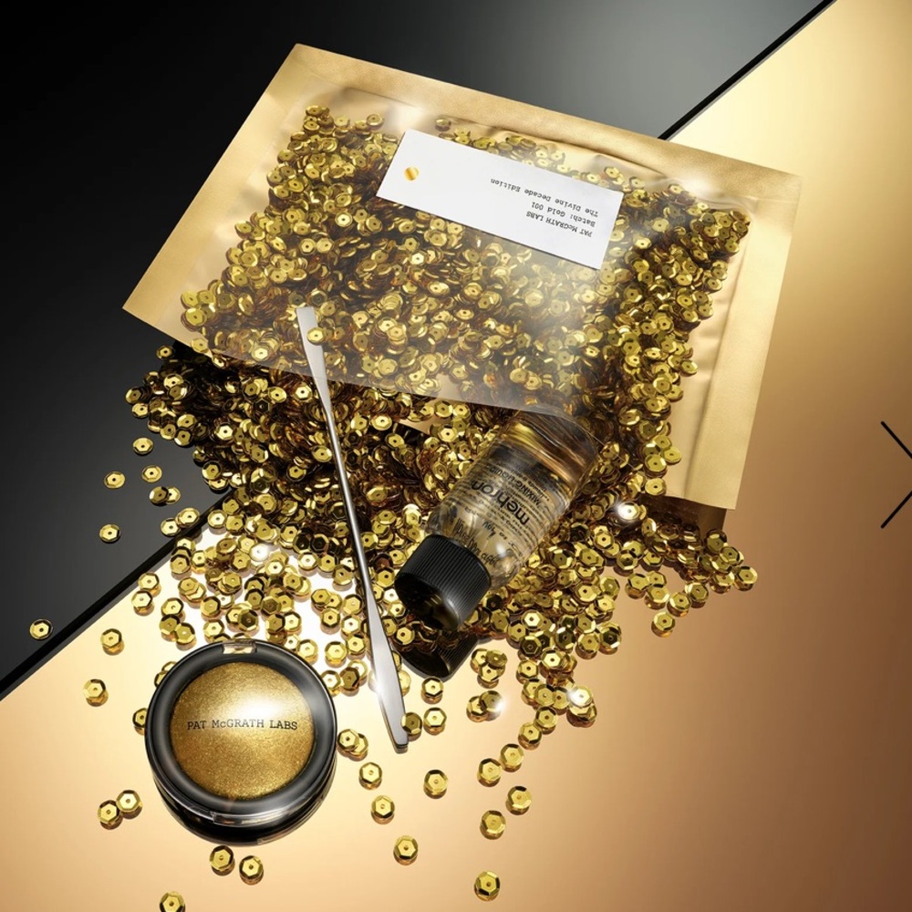 New PAT MCGRATH LABS
Gold 001:The Divine Decade Edition get it first